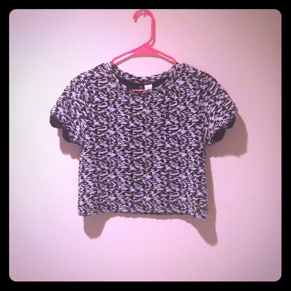 Black and White crop top